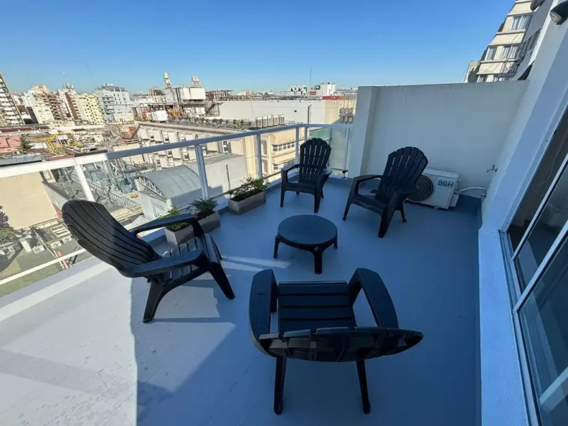 Teniente Juan Domingo Peron 4100, Piso 9