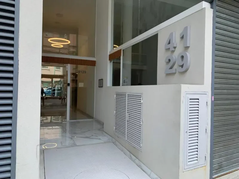 Juan Domingo Peron 4100, Piso 5