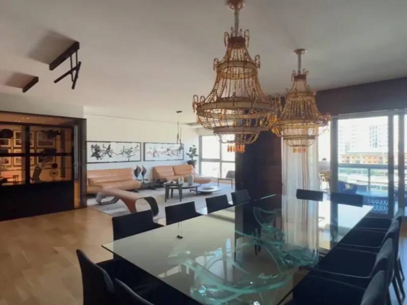 Trinidad Guevara 300