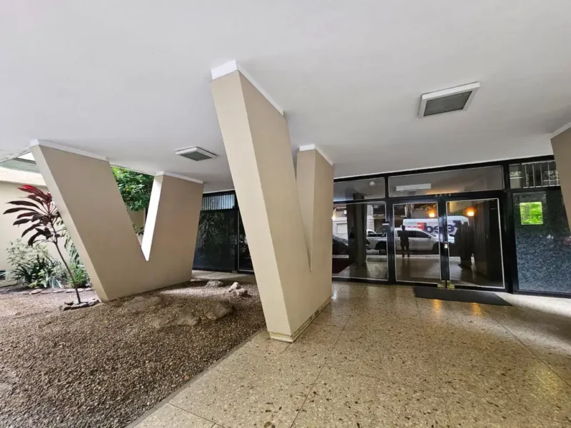 Ugarteche 2800, Piso 9