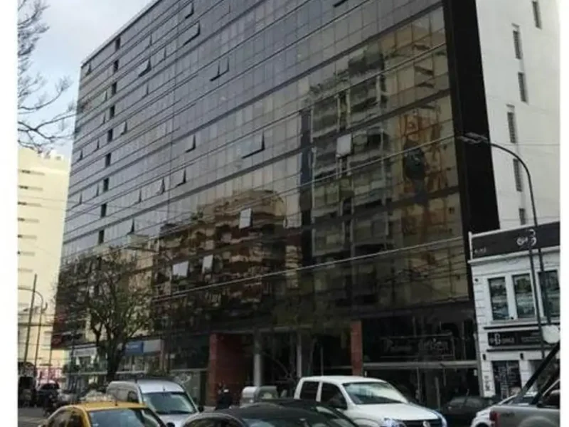 Av. Del Libertador 5900, Piso 7