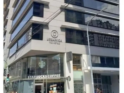 Av. Del Libertador 5700 - Esq Pampa